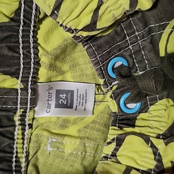 24M turtle print shorts - Picture 2 of 3